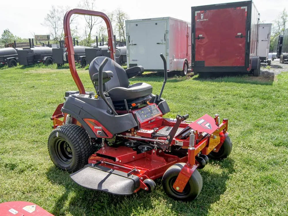 Ferris IS 700 60 In. 27 HP Briggs & Stratton CXi Zero Turn Mower