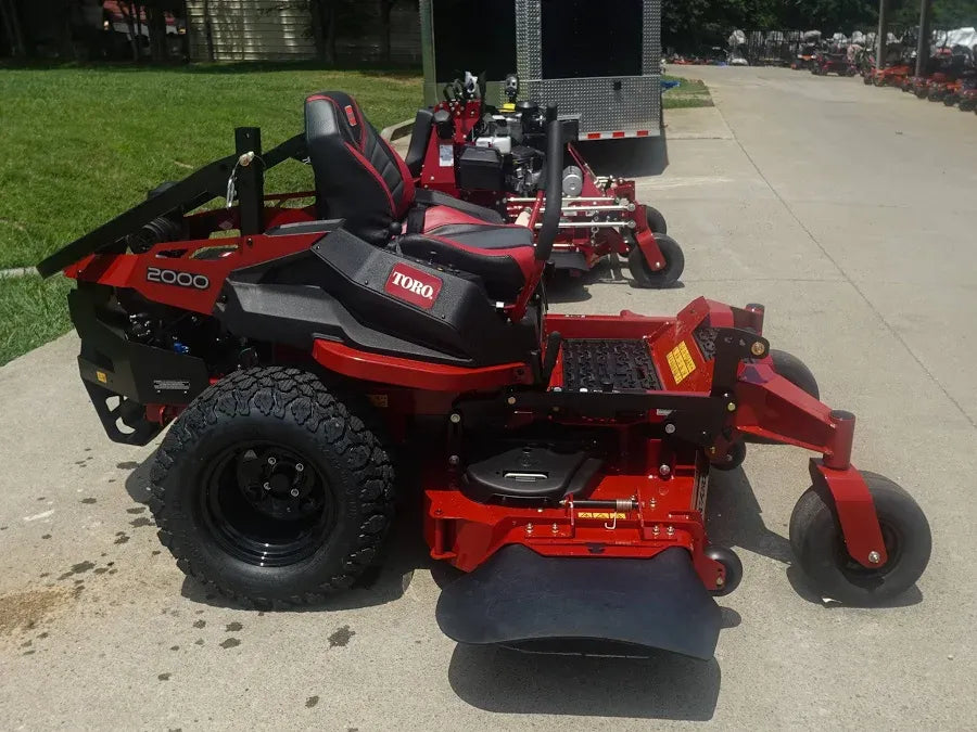 Toro 77292 60″2000 series Commercial Zero-Turn Mower 24.5 hp Kaw